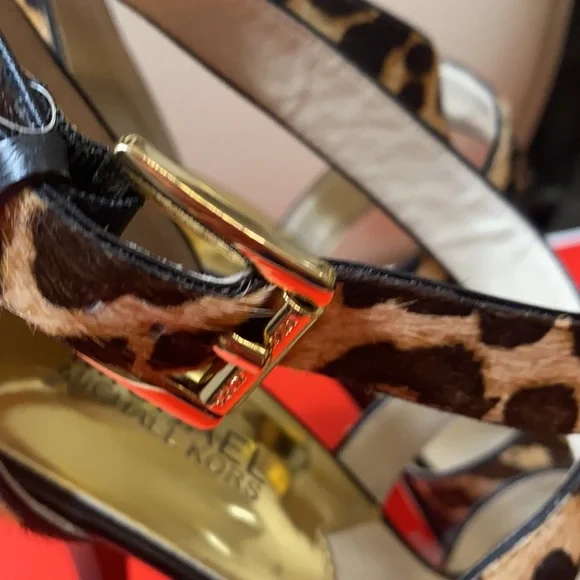 Michael Kors real fur high heel beautiful brand new. - Picture 9 of 11